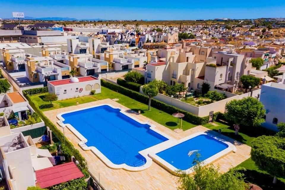 Torrevieja Azahar Del Mar Lägenhet Exteriör bild